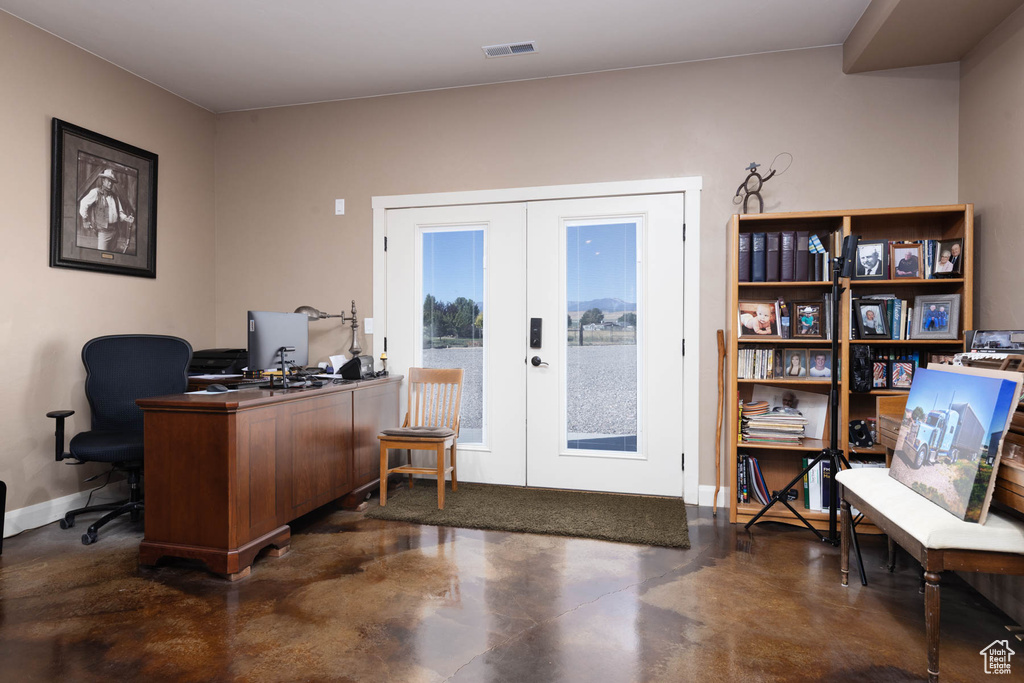 Photo 9 for MLS #2102592 at 704 N Brooklyn Rd