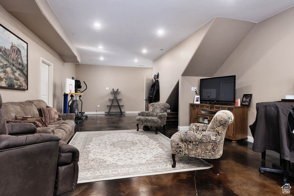 Photo 7 for MLS #2102592 at 704 N Brooklyn Rd