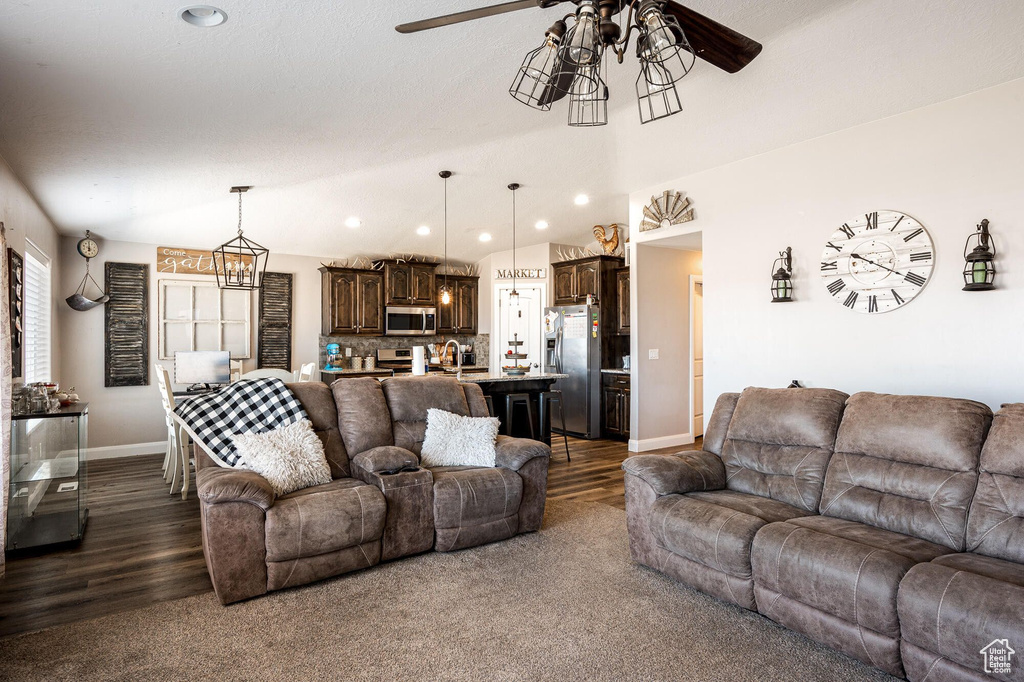 Photo 3 for MLS #2102610 at 5203 N Tomahawk Dr