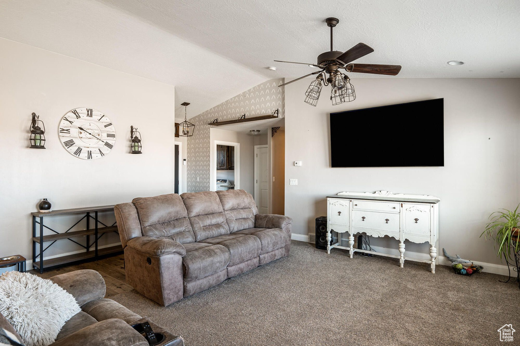 Photo 4 for MLS #2102610 at 5203 N Tomahawk Dr