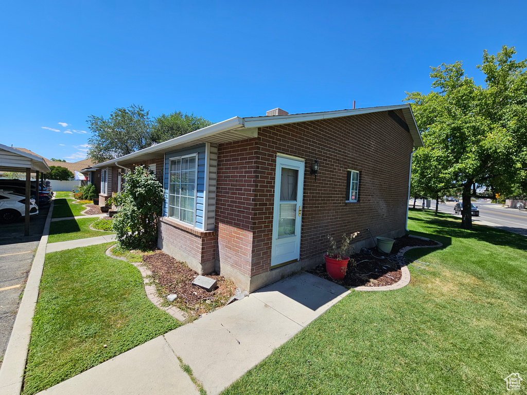 Photo 2 for MLS #2102616 at 966 S Freedom Blvd