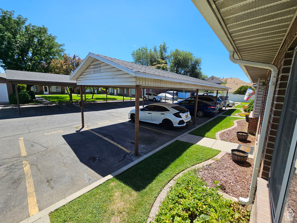 Photo 3 for MLS #2102616 at 966 S Freedom Blvd