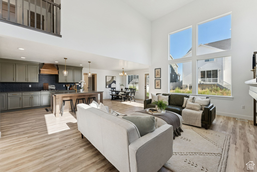 Photo 15 for MLS #2102627 at 4414 W Monument Peak Dr