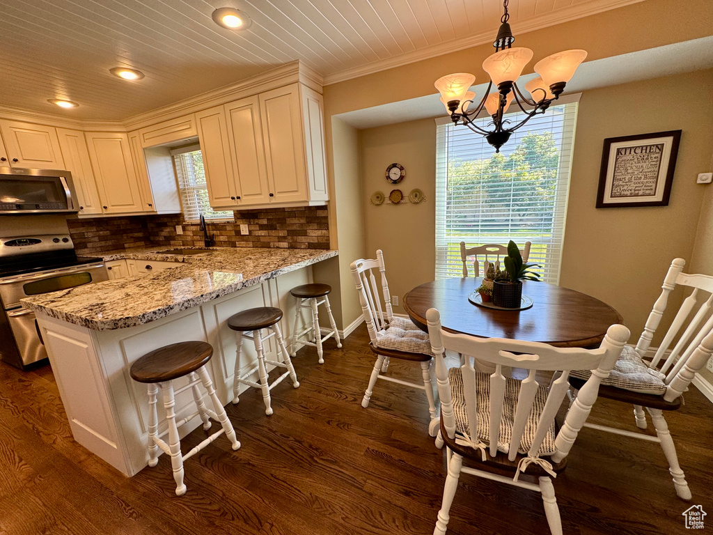 2218 E SUBLETTE PL Sandy, UT 84093