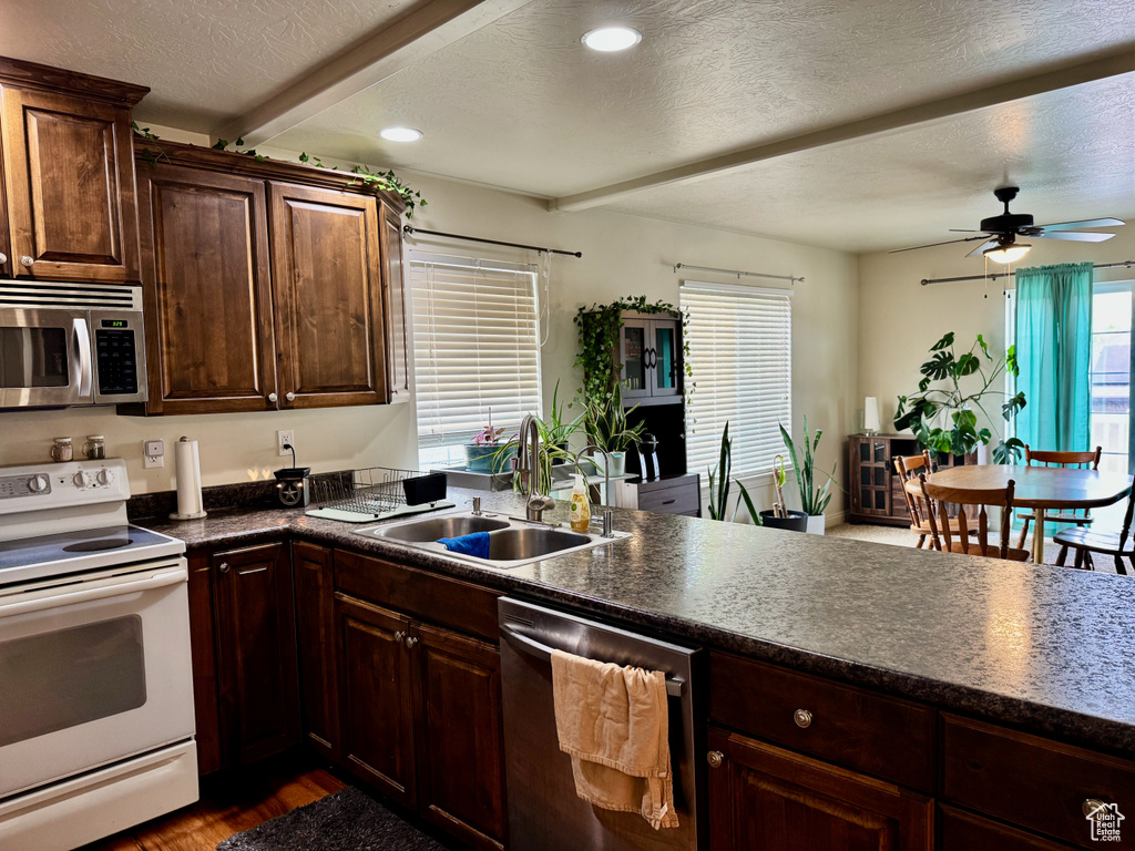 Photo 11 for MLS #2102632 at 1689 Eastridge Rd