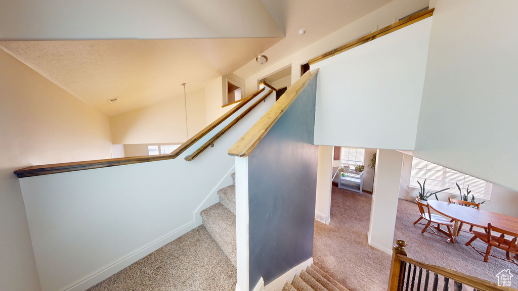 Photo 21 for MLS #2102632 at 1689 Eastridge Rd