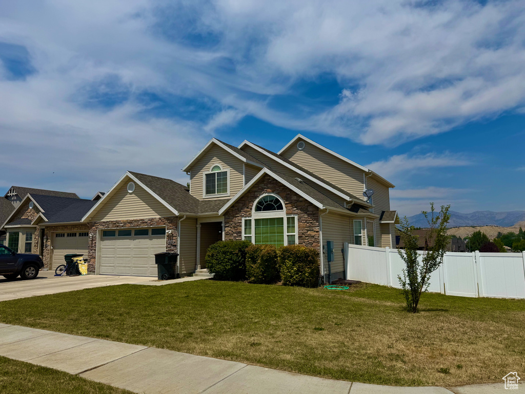 Photo 2 for MLS #2102632 at 1689 Eastridge Rd