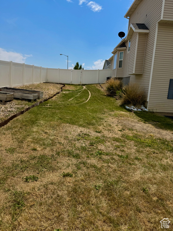 Photo 49 for MLS #2102632 at 1689 Eastridge Rd