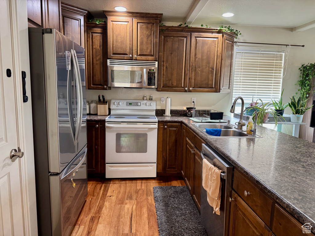 Photo 10 for MLS #2102632 at 1689 Eastridge Rd