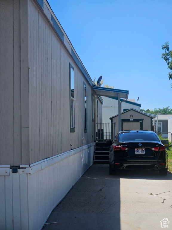 Photo 4 for MLS #2102639 at 2852 S Hampton Park Dr