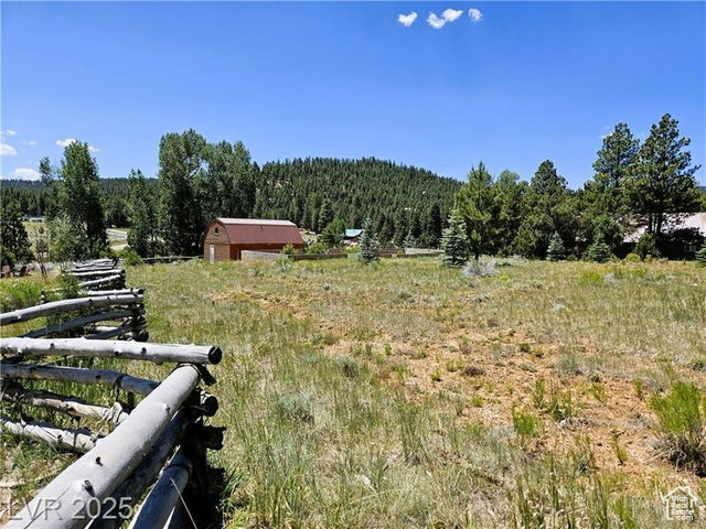 642  ASPEN DR Hatch, UT 84735