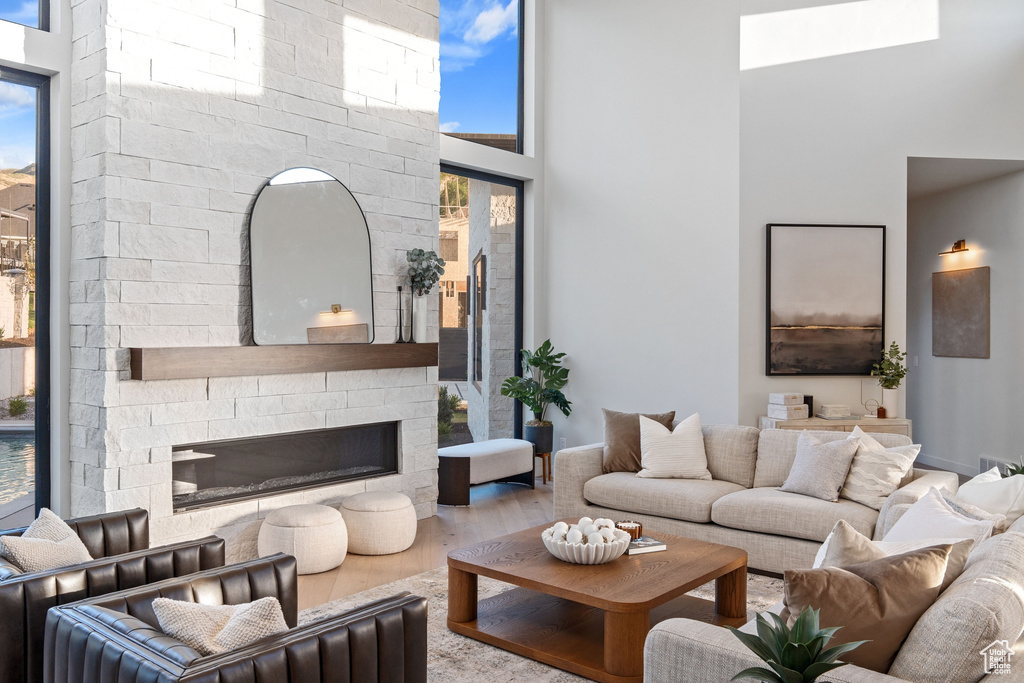 Photo 6 for MLS #2102653 at 13941 S Jarvie Ln