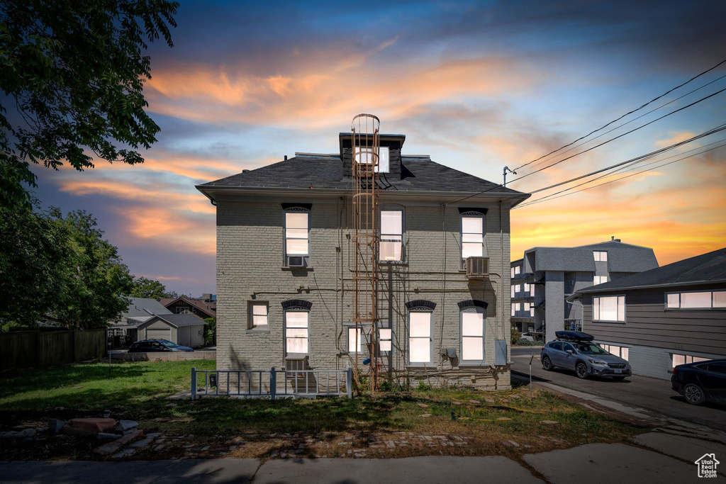 Photo 9 for MLS #2102658 at 365 S Elizabeth St