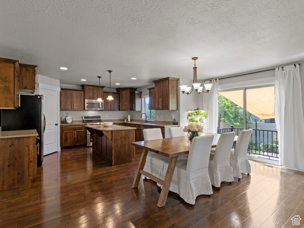 14194 S ROYAL COACHMAN DR Bluffdale, UT 84065