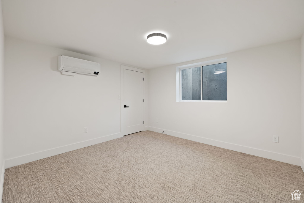 2536 E KENSINGTON AVE Salt Lake City, UT 84108