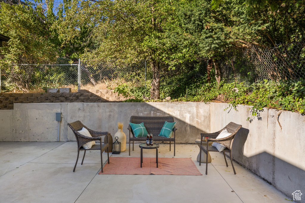 2536 E KENSINGTON AVE Salt Lake City, UT 84108