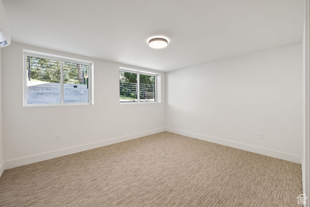 2536 E KENSINGTON AVE Salt Lake City, UT 84108