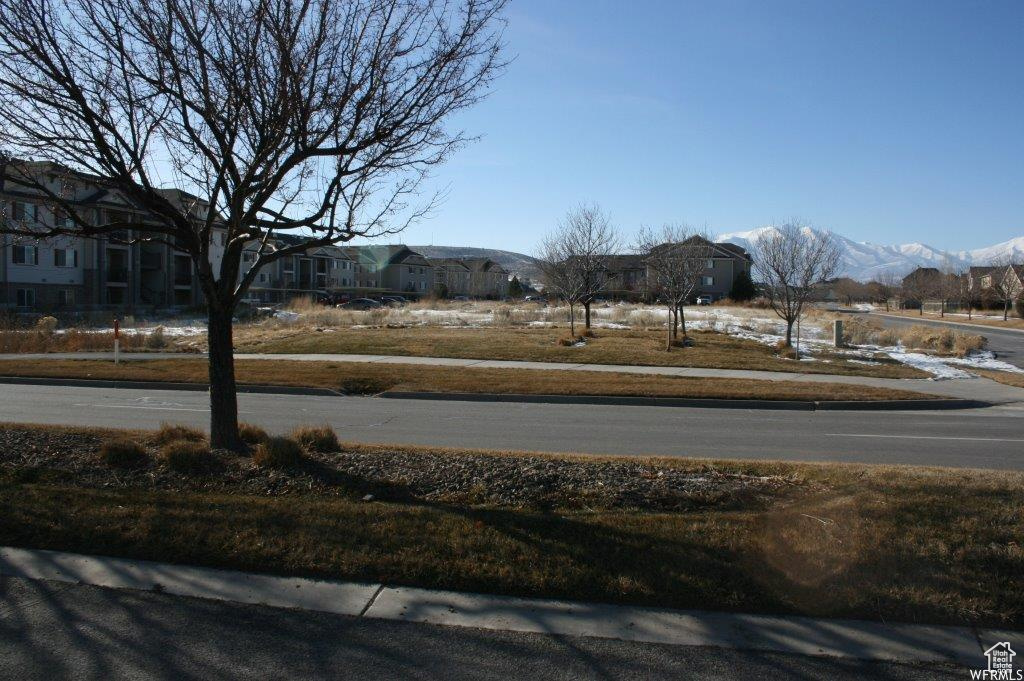 8251 N RANCHES PKWY Eagle Mountain, UT 84005