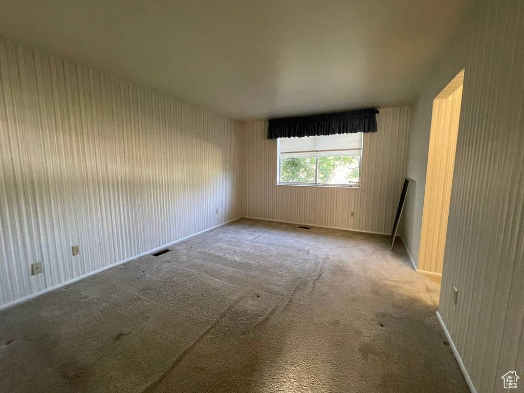 4333 S EL CAMINO ST Taylorsville, UT 84129
