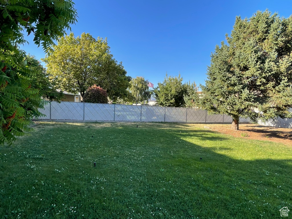 4333 S EL CAMINO ST Taylorsville, UT 84129