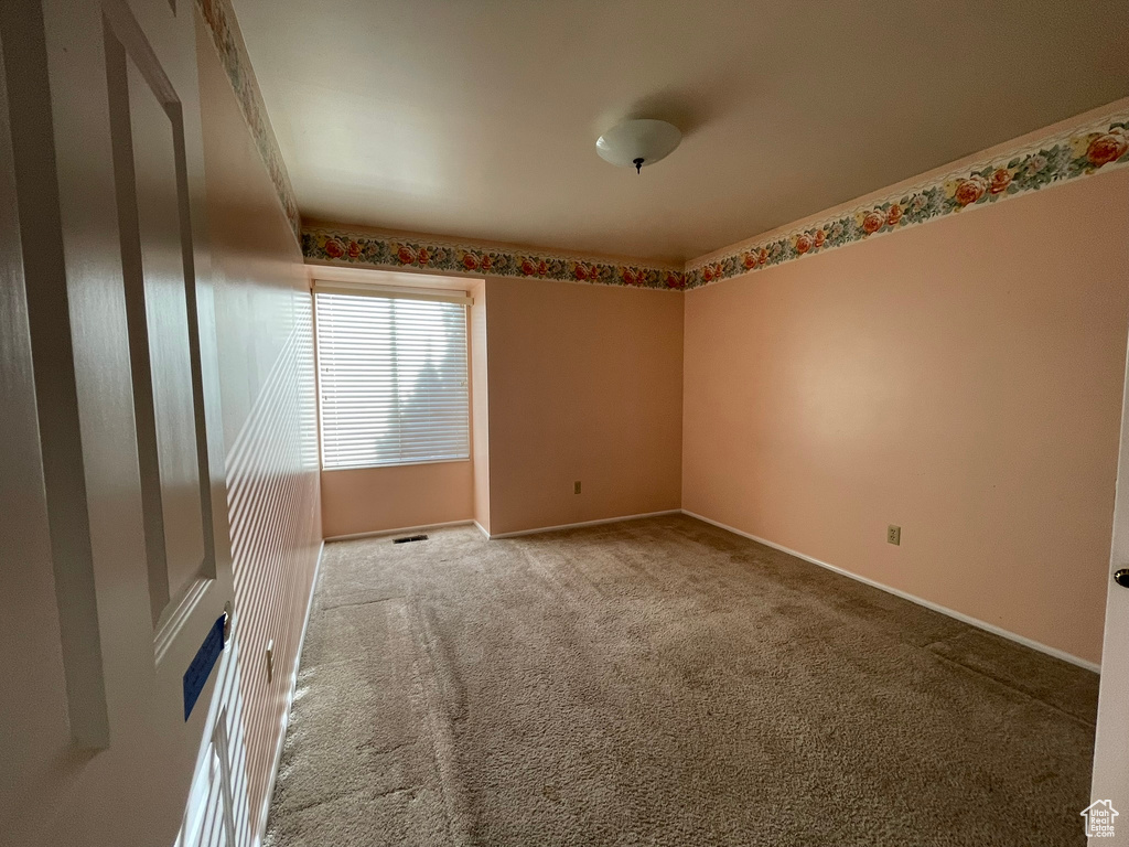 4333 S EL CAMINO ST Taylorsville, UT 84129