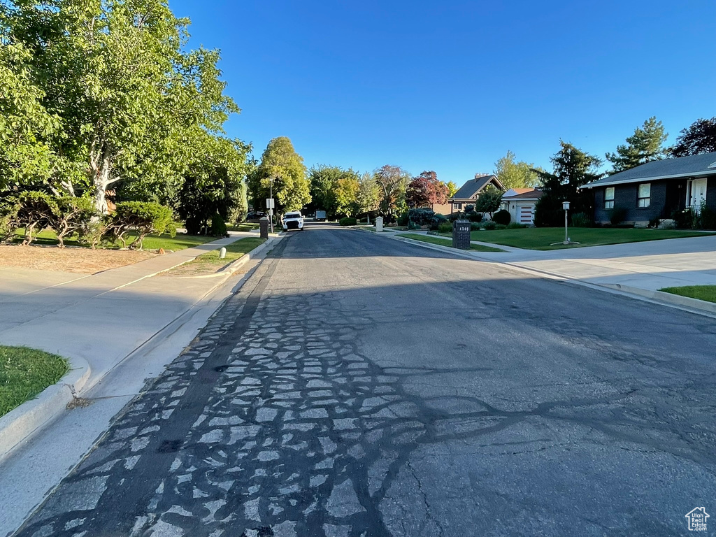 4333 S EL CAMINO ST Taylorsville, UT 84129