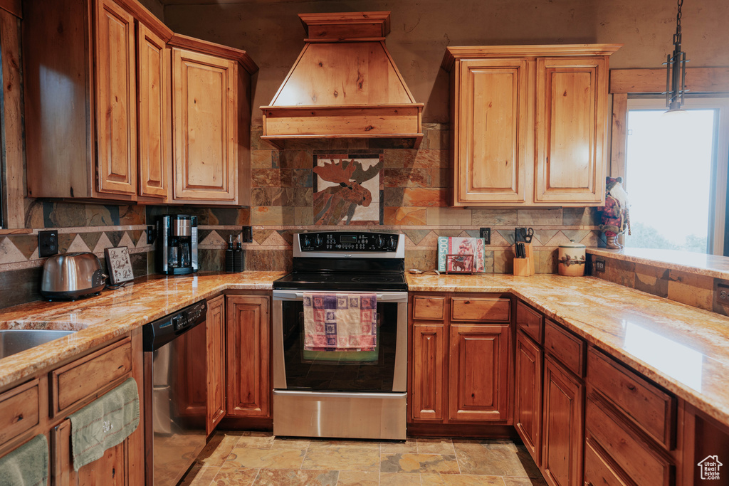 2458 FOREST MEADOW RD Coalville, UT 84017