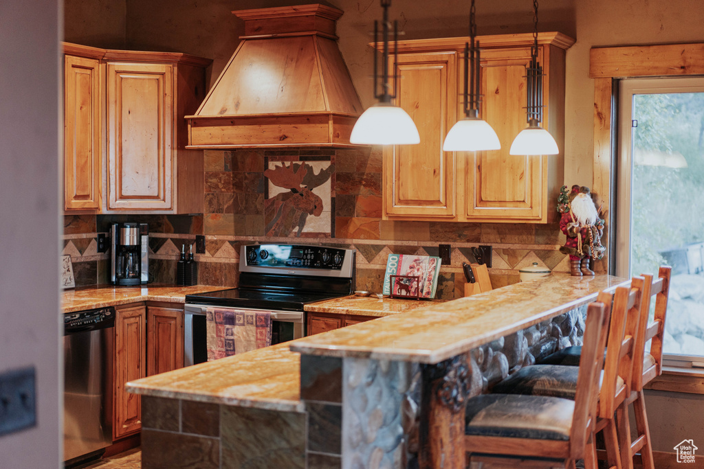 2458 FOREST MEADOW RD Coalville, UT 84017