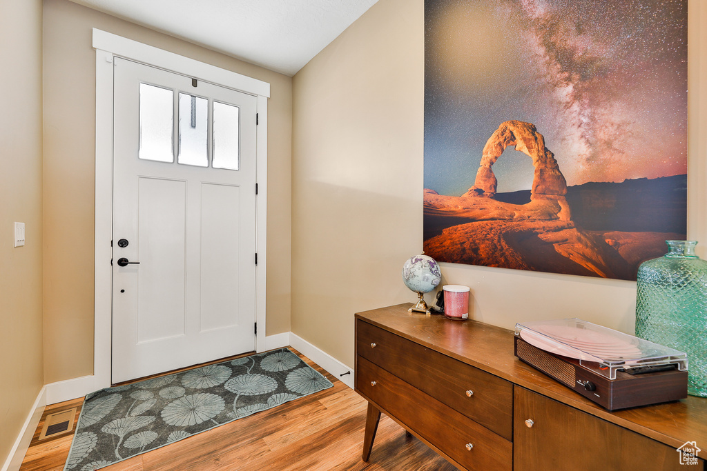 Photo 3 for MLS #2102718 at 5246 N Oldgate Rd