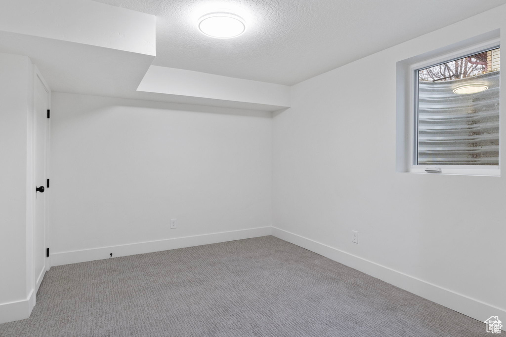 1578 E DELAWARE LN Holladay, UT 84117