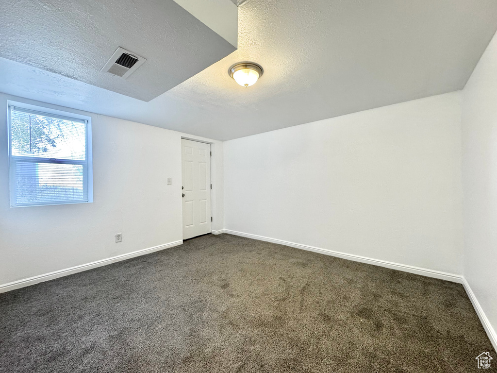 Photo 12 for MLS #2102723 at 4075 Jefferson Ave