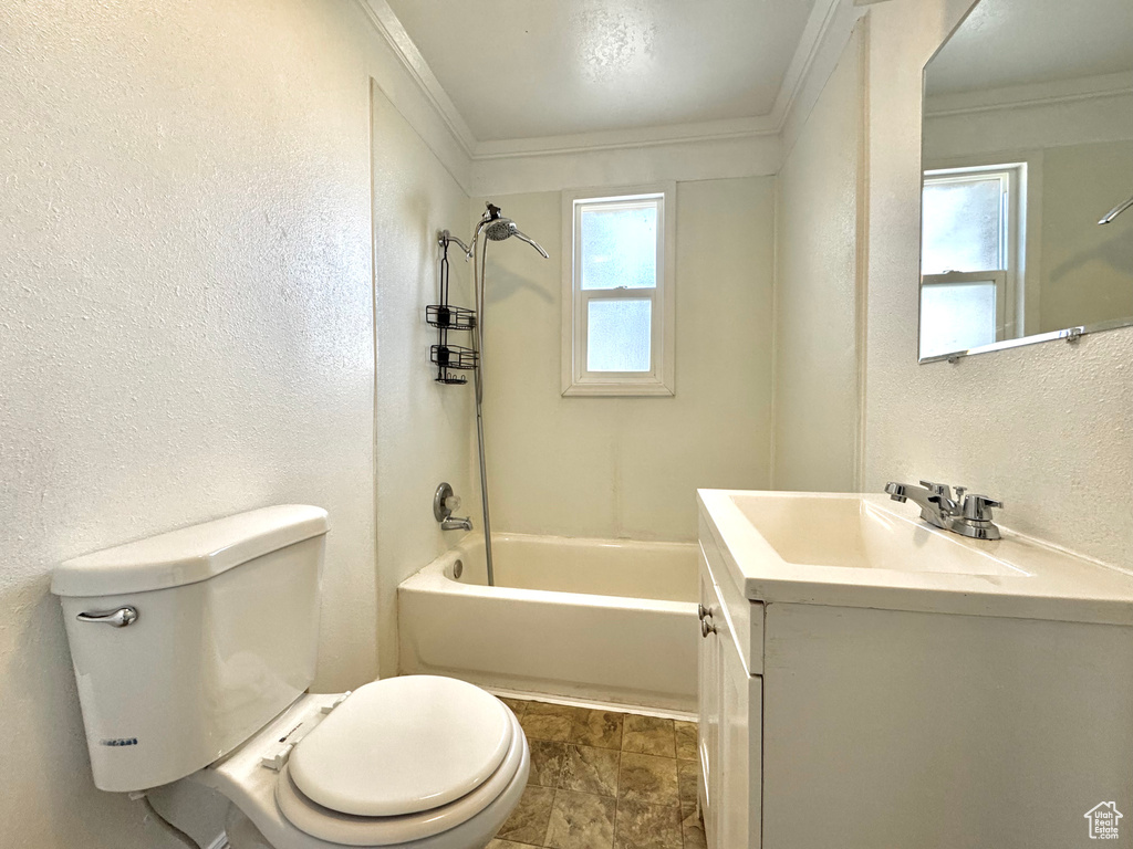Photo 10 for MLS #2102723 at 4075 Jefferson Ave