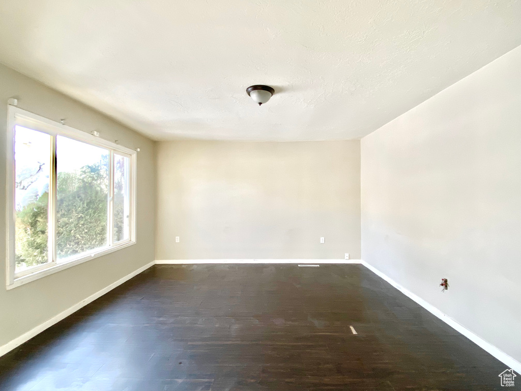 Photo 18 for MLS #2102723 at 4075 Jefferson Ave