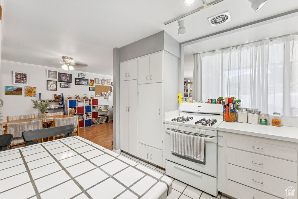 379 W 400 N #6 Bountiful, UT 84010