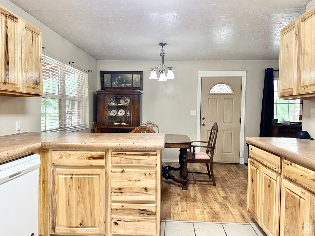 Photo 9 for MLS #2102727 at 385 E 400 South