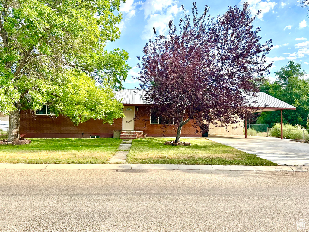 Photo 2 for MLS #2102727 at 385 E 400 South