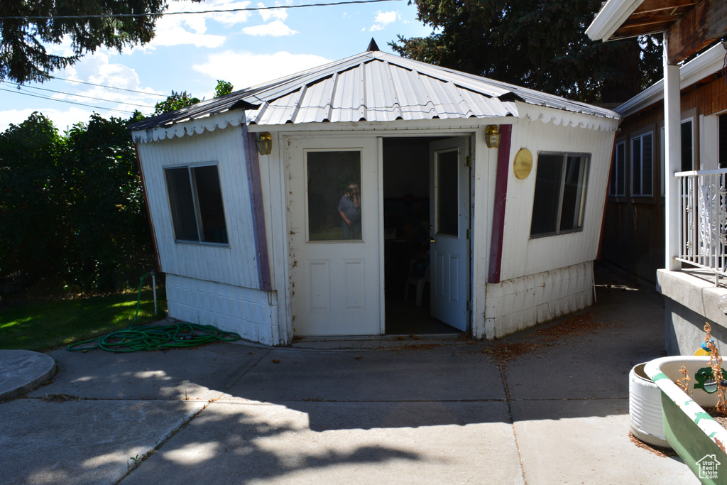 Photo 39 for MLS #2102731 at 443 Washington St