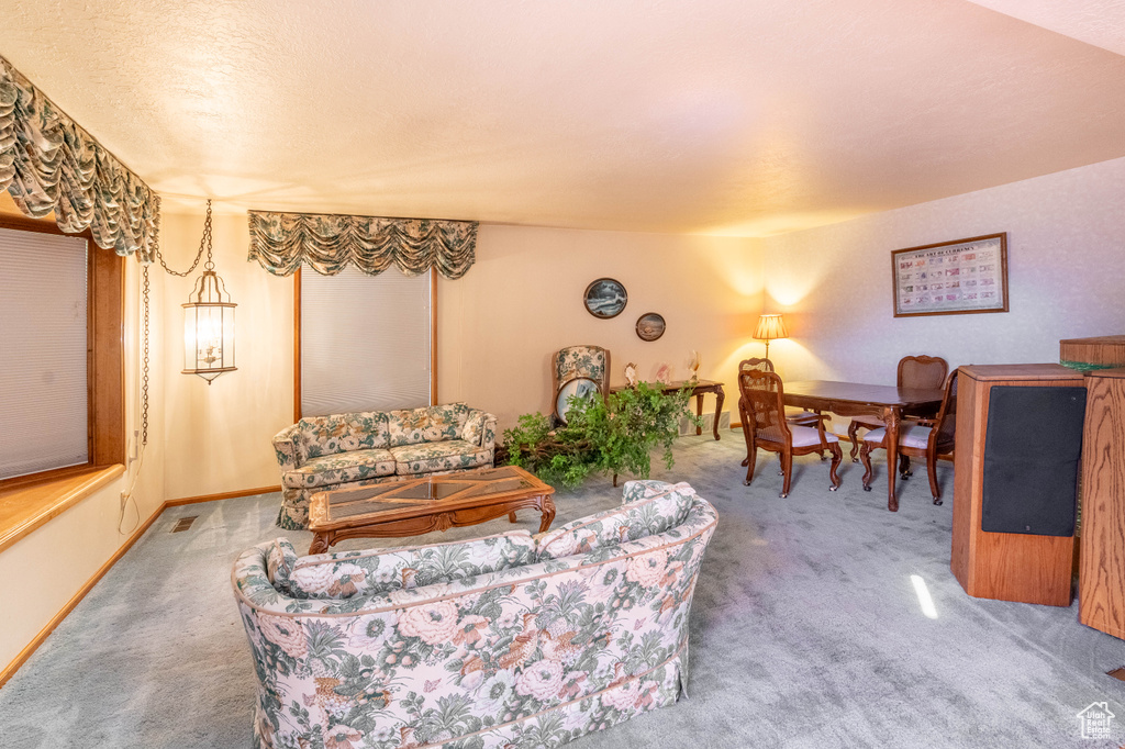 930 N HIGHWAY 89 Harrisville, UT 84404