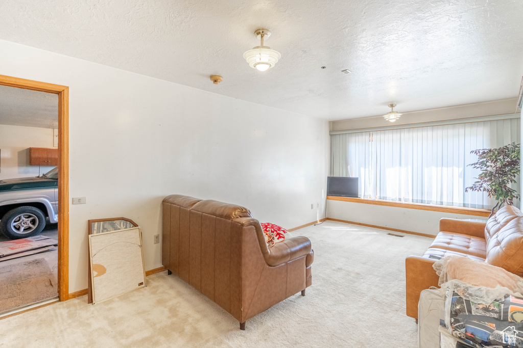 930 N HIGHWAY 89 Harrisville, UT 84404