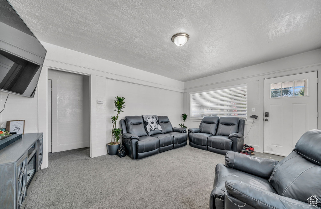 Photo 6 for MLS #2102774 at 634 Kershaw St