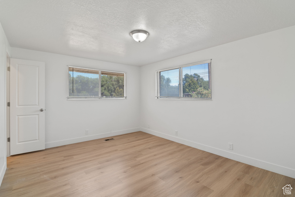 1560 W 12730 S Riverton, UT 84065