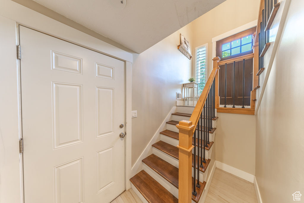 228 E GOLDEN WILLOW CIR Sandy, UT 84070