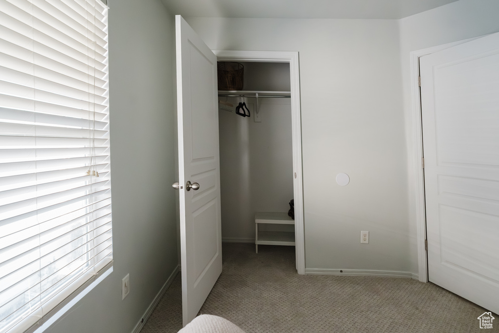 212 N APARICIO DR Tooele, UT 84074