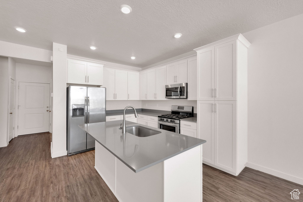 7401 S OLIVINE RIVER LN West Jordan, UT 84081