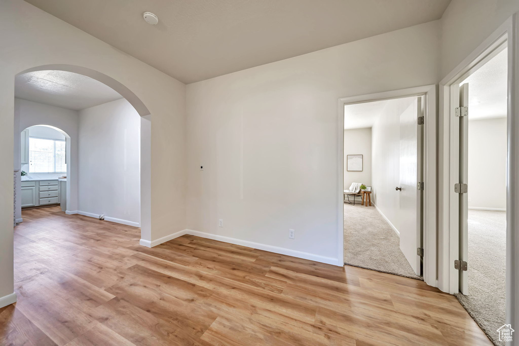 6392 S 2200 E Holladay, UT 84121