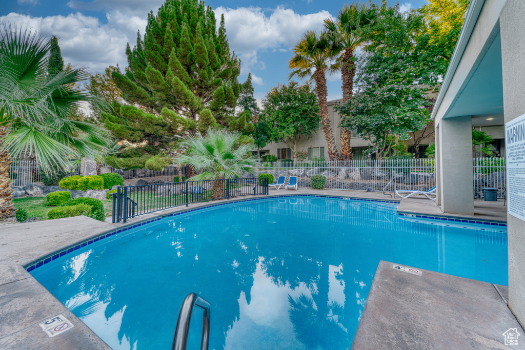 Photo 1 for MLS #2102813 at 225 N Country #104
