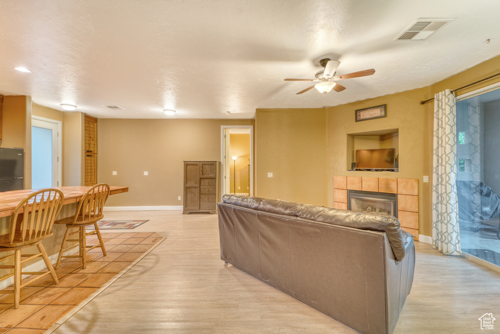 Photo 12 for MLS #2102813 at 225 N Country #104