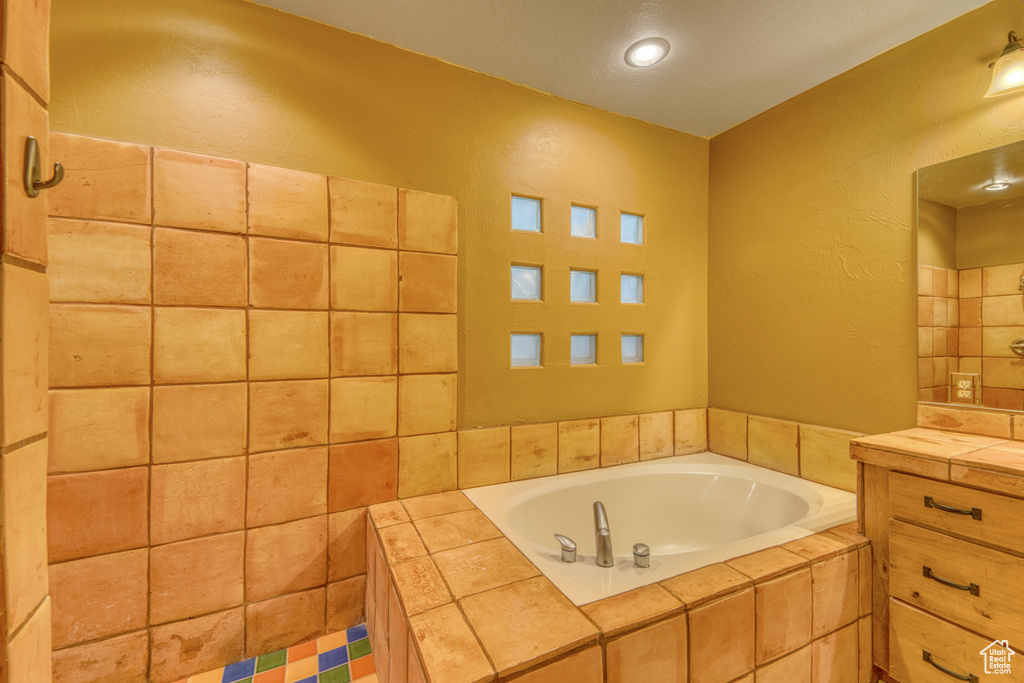 Photo 19 for MLS #2102813 at 225 N Country #104