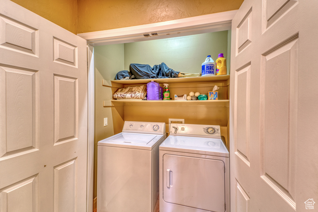 Photo 25 for MLS #2102813 at 225 N Country #104