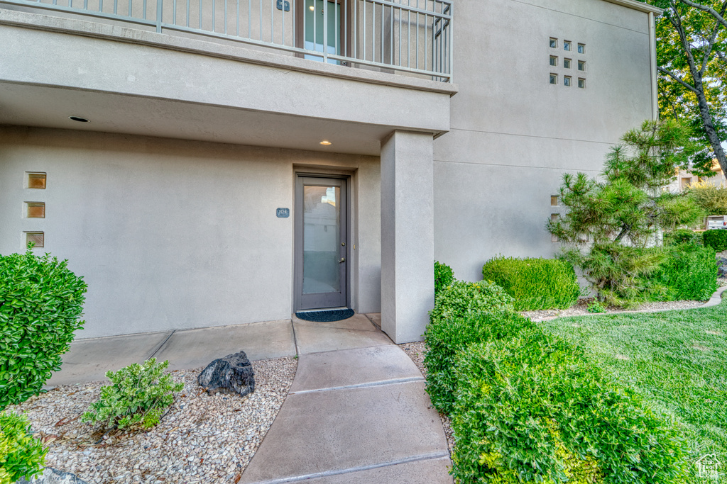 Photo 4 for MLS #2102813 at 225 N Country #104